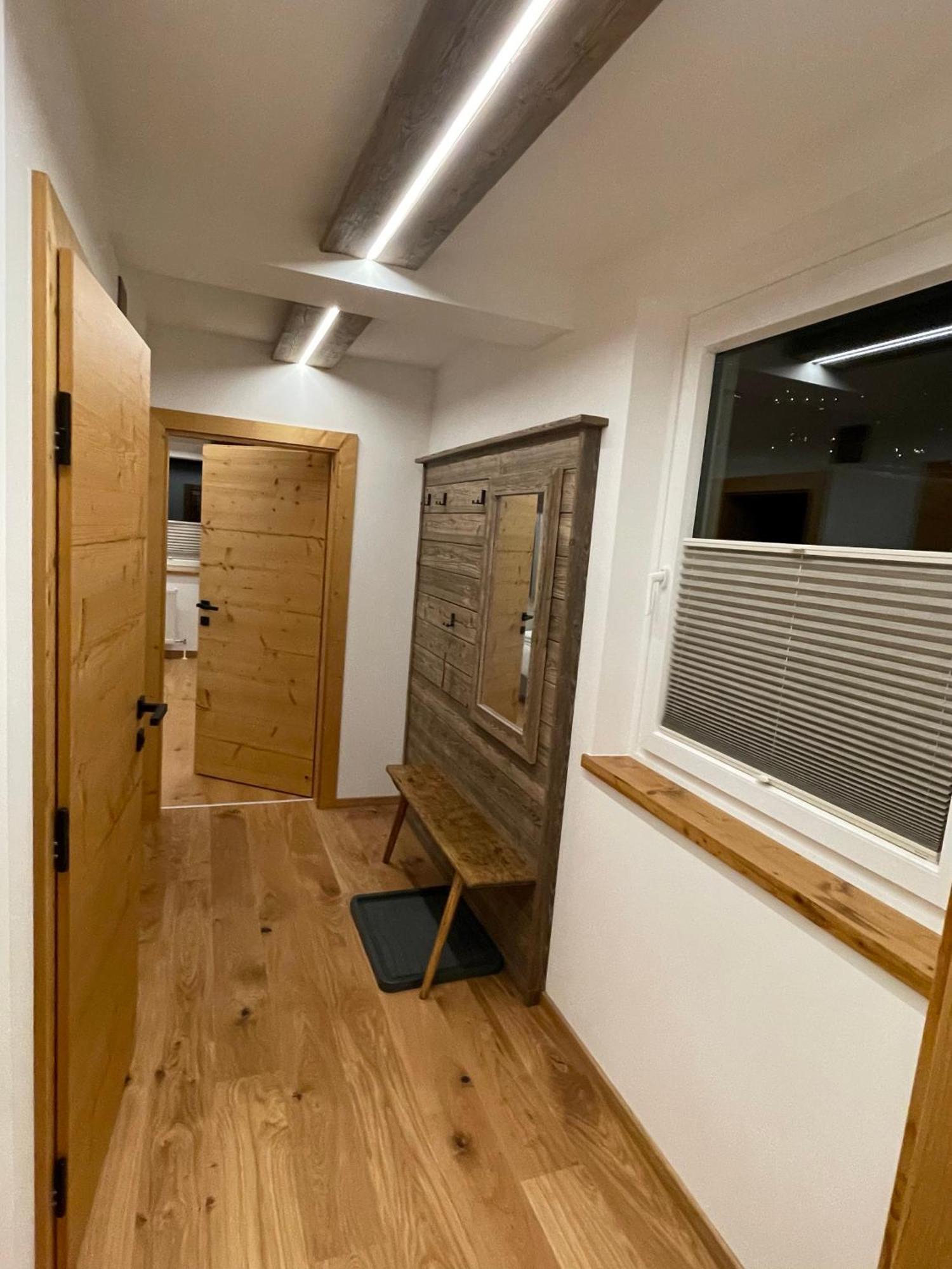 Pension Und Apartment Edelweiss Heiligenblut Exterior foto